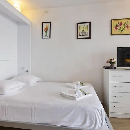 Parado - Welkeys Apartmán